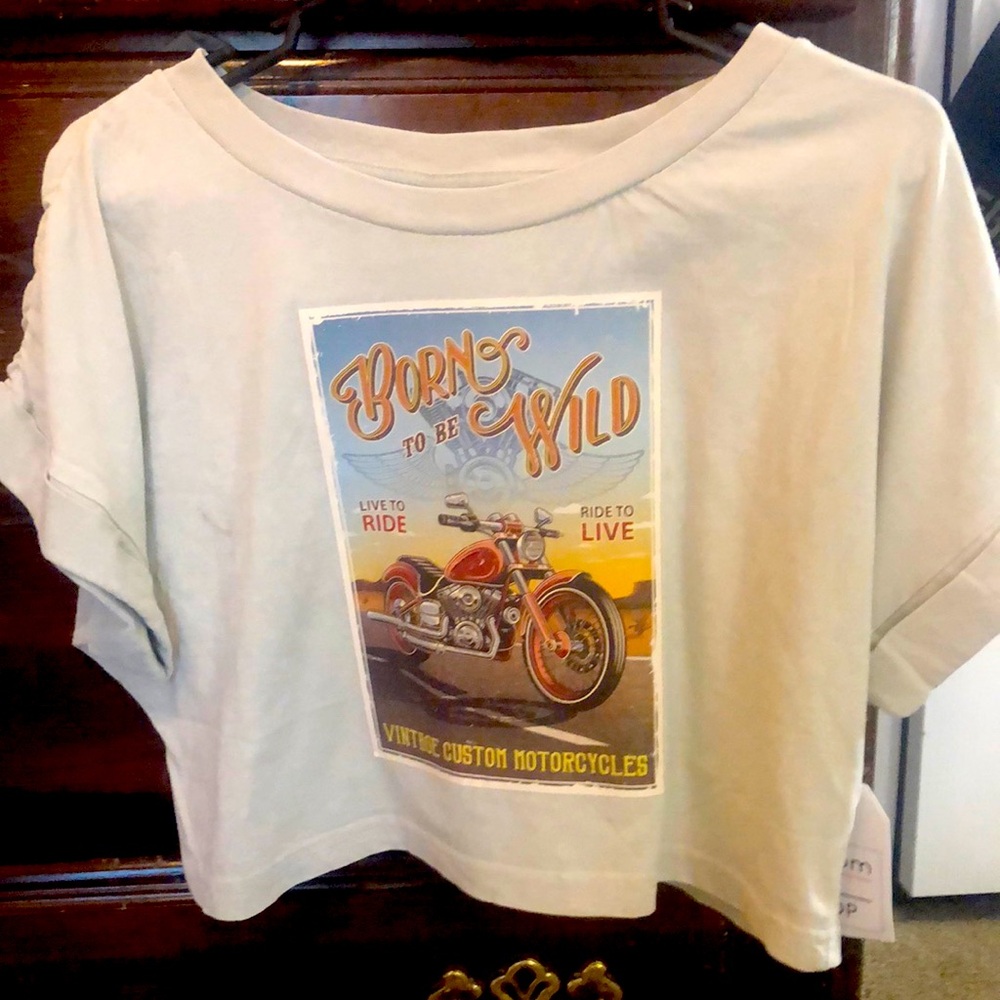 “BORN TO BE WILD” VINTAGE TEE CROP